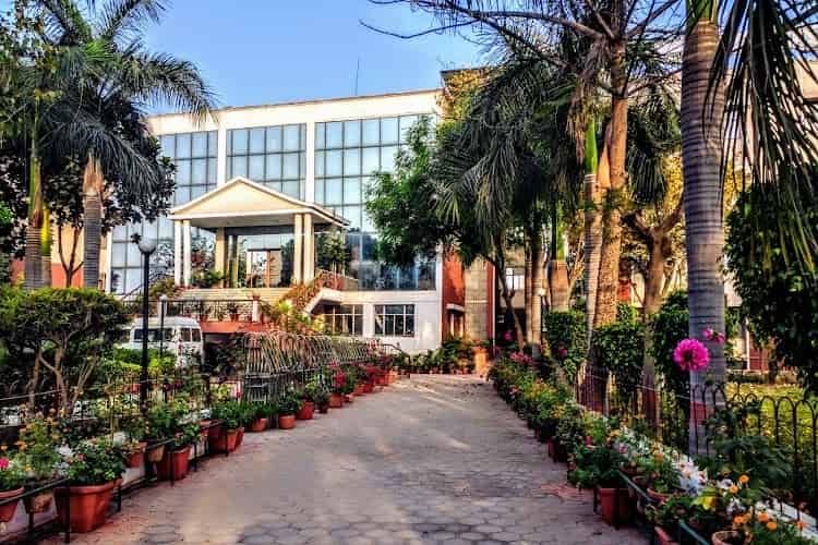 Shri Siddhi Vinayak Medical College Sambhal Fees, Cutoffs, 2024